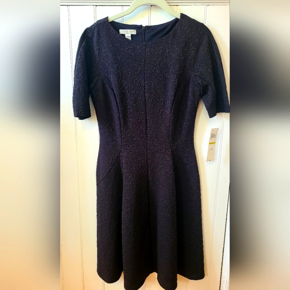 London Style Black short sleeve dress, Size 4, new with tags.